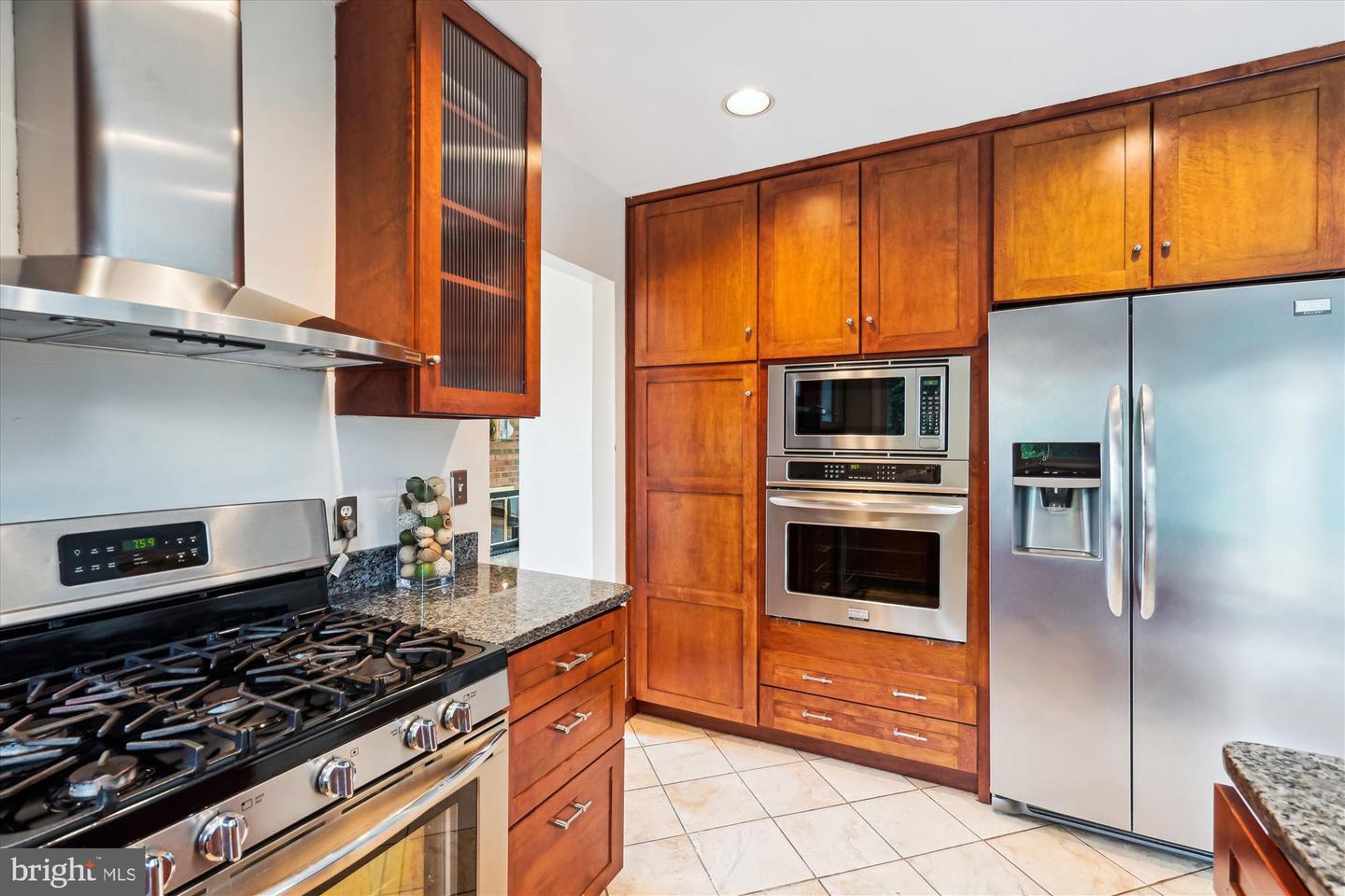 2104 BELLE VIEW BLVD, ALEXANDRIA, Virginia 22307, 4 Bedrooms Bedrooms, ,3 BathroomsBathrooms,Residential,For sale,2104 BELLE VIEW BLVD,VAFX2240112 MLS # VAFX2240112