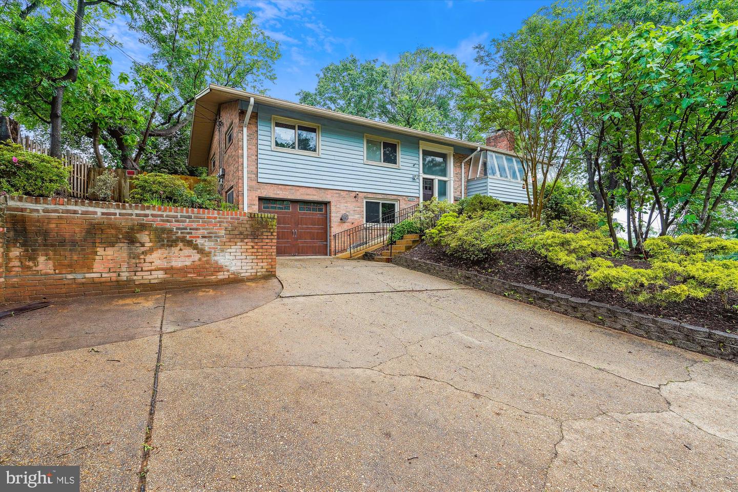 2104 BELLE VIEW BLVD, ALEXANDRIA, Virginia 22307, 4 Bedrooms Bedrooms, ,3 BathroomsBathrooms,Residential,For sale,2104 BELLE VIEW BLVD,VAFX2240112 MLS # VAFX2240112
