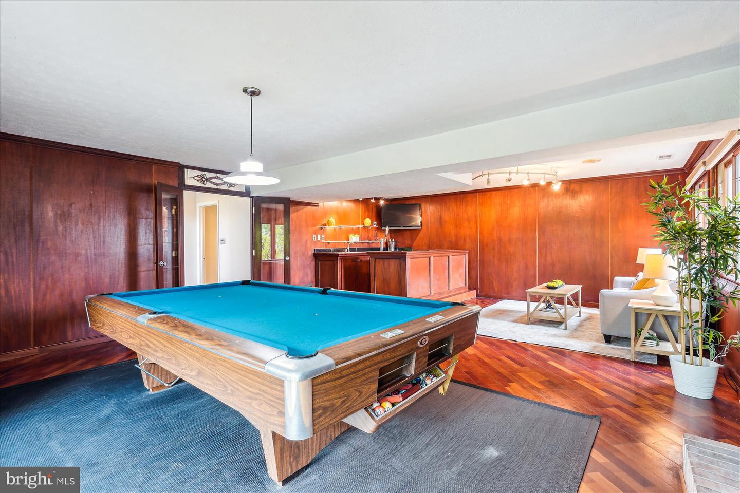 2104 BELLE VIEW BLVD, ALEXANDRIA, Virginia 22307, 4 Bedrooms Bedrooms, ,3 BathroomsBathrooms,Residential,For sale,2104 BELLE VIEW BLVD,VAFX2240112 MLS # VAFX2240112