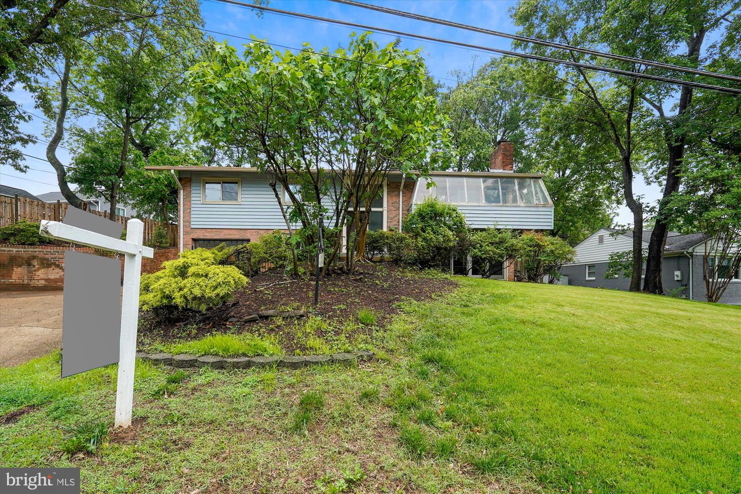 2104 BELLE VIEW BLVD, ALEXANDRIA, Virginia 22307, 4 Bedrooms Bedrooms, ,3 BathroomsBathrooms,Residential,For sale,2104 BELLE VIEW BLVD,VAFX2240112 MLS # VAFX2240112