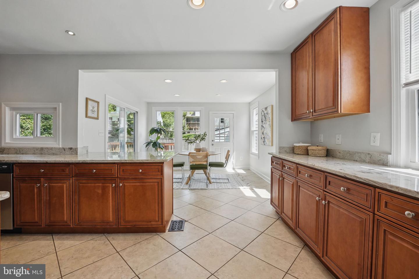6924 JEFFERSON AVE, FALLS CHURCH, Virginia 22042, 4 Bedrooms Bedrooms, ,3 BathroomsBathrooms,Residential,For sale,6924 JEFFERSON AVE,VAFX2240036 MLS # VAFX2240036