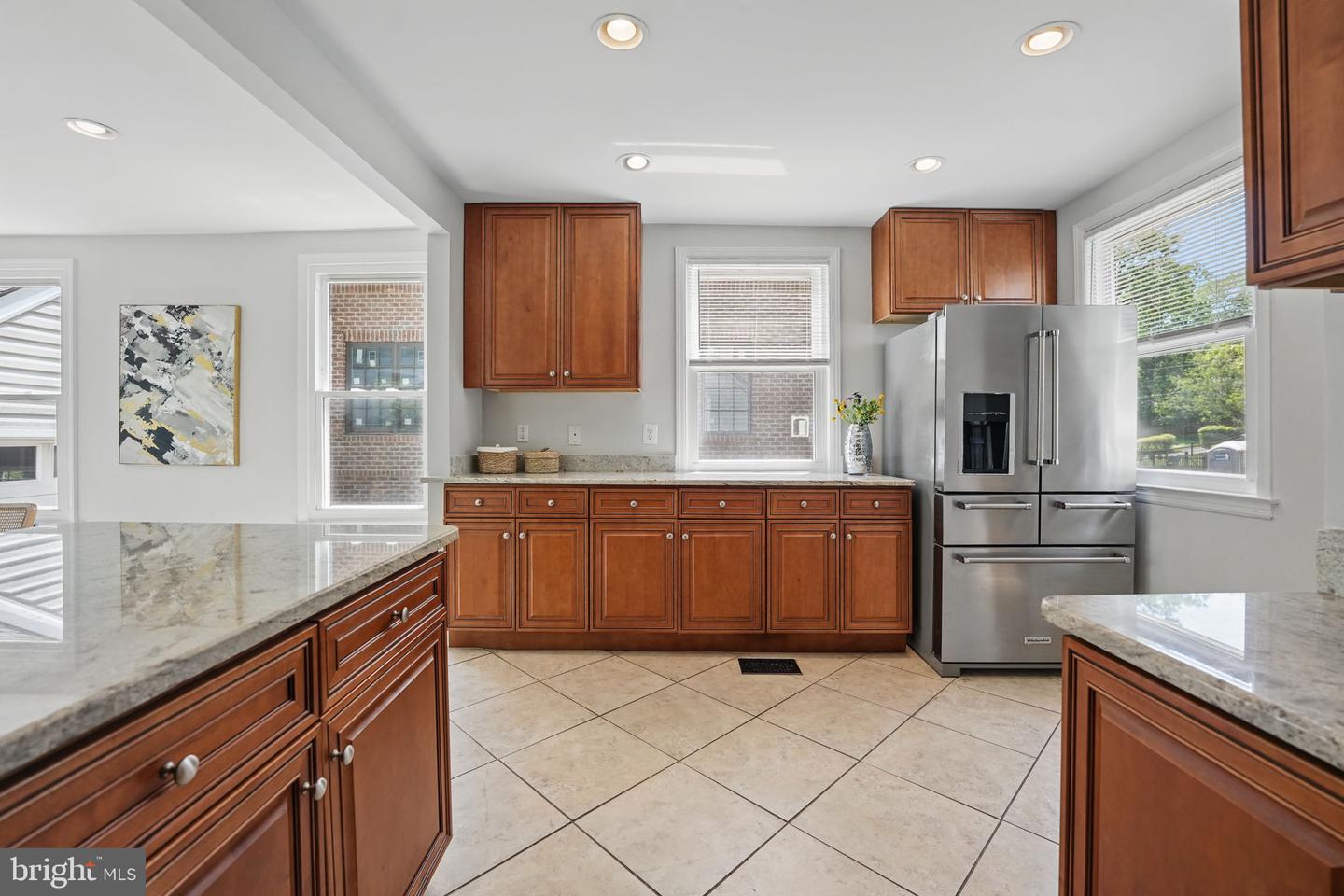 6924 JEFFERSON AVE, FALLS CHURCH, Virginia 22042, 4 Bedrooms Bedrooms, ,3 BathroomsBathrooms,Residential,For sale,6924 JEFFERSON AVE,VAFX2240036 MLS # VAFX2240036