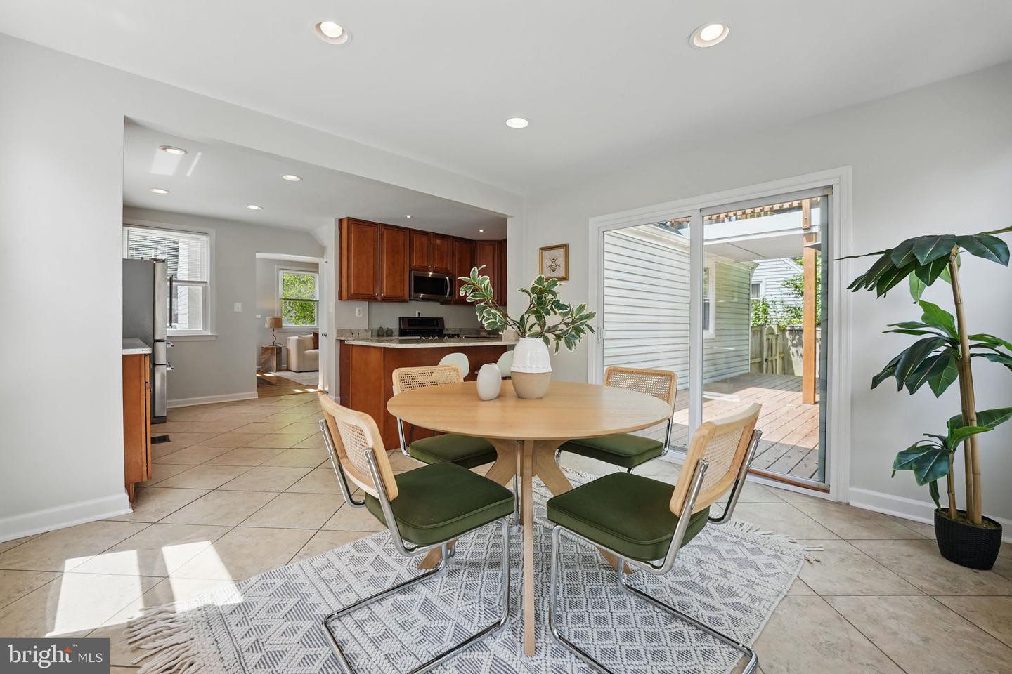 6924 JEFFERSON AVE, FALLS CHURCH, Virginia 22042, 4 Bedrooms Bedrooms, ,3 BathroomsBathrooms,Residential,For sale,6924 JEFFERSON AVE,VAFX2240036 MLS # VAFX2240036