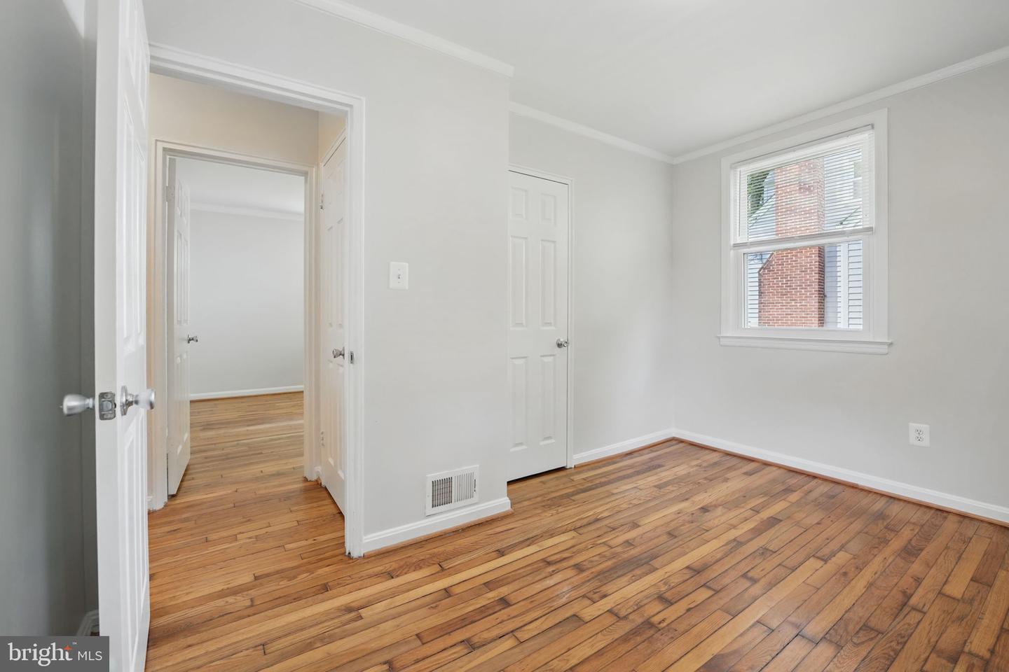 6924 JEFFERSON AVE, FALLS CHURCH, Virginia 22042, 4 Bedrooms Bedrooms, ,3 BathroomsBathrooms,Residential,For sale,6924 JEFFERSON AVE,VAFX2240036 MLS # VAFX2240036