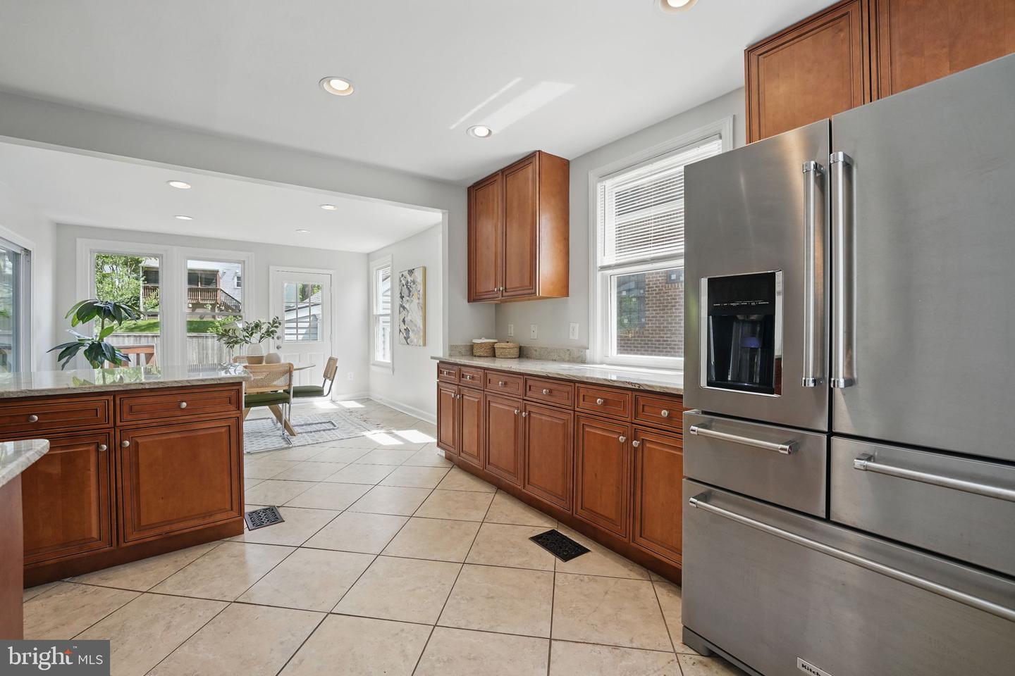 6924 JEFFERSON AVE, FALLS CHURCH, Virginia 22042, 4 Bedrooms Bedrooms, ,3 BathroomsBathrooms,Residential,For sale,6924 JEFFERSON AVE,VAFX2240036 MLS # VAFX2240036