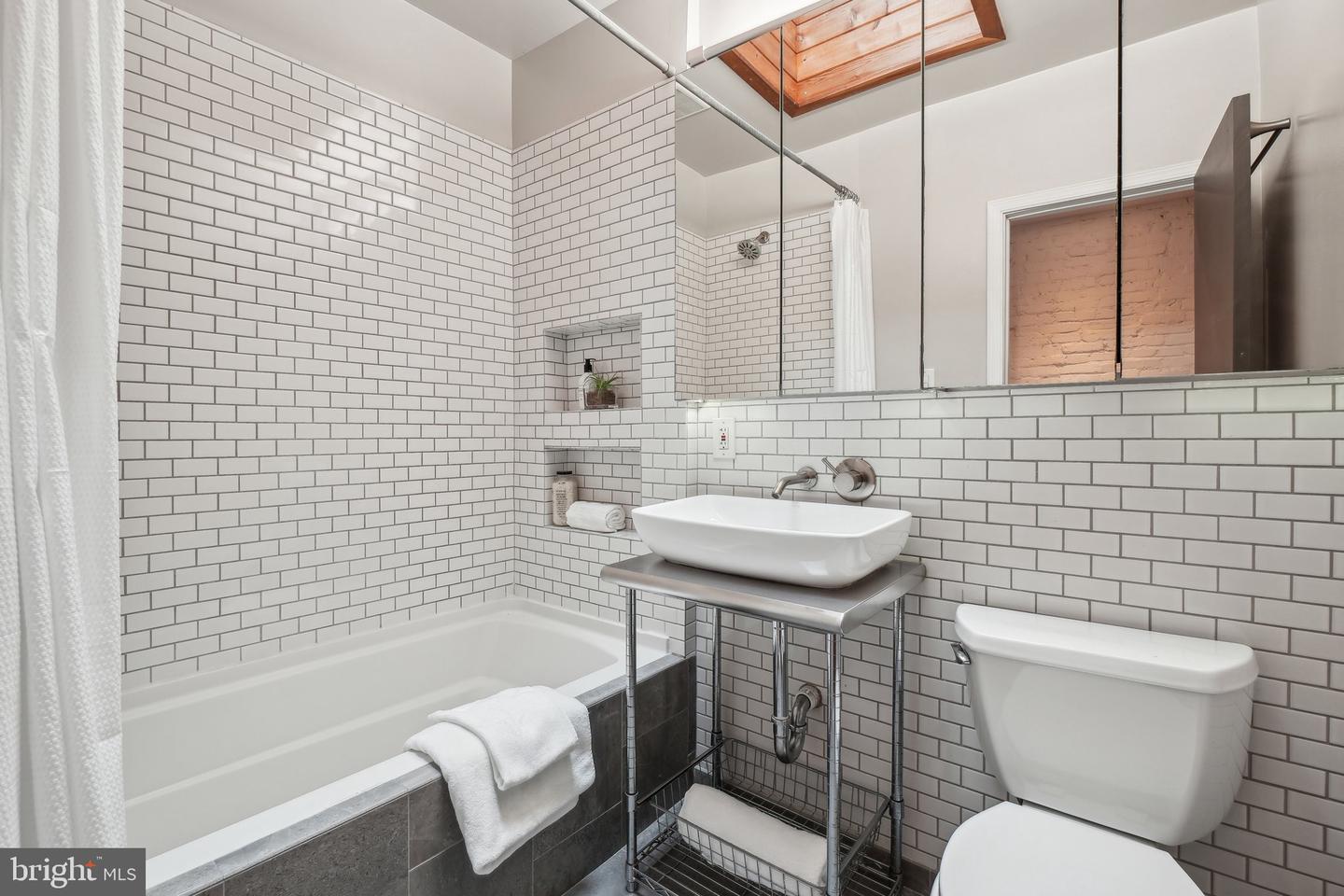 223 PARKER ST NE, WASHINGTON, District Of Columbia 20002, 2 Bedrooms Bedrooms, ,1 BathroomBathrooms,Residential,For sale,223 PARKER ST NE,DCDC2200038 MLS # DCDC2200038