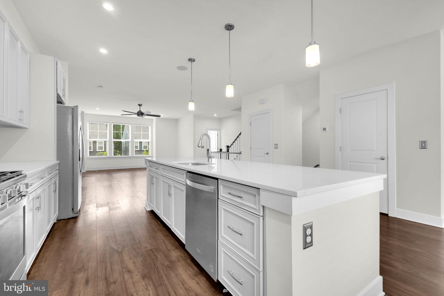 1552 MEADOWLARK GLEN RD, DUMFRIES, Virginia 22026, 4 Bedrooms Bedrooms, ,3 BathroomsBathrooms,Residential,For sale,1552 MEADOWLARK GLEN RD,VAPW2094416 MLS # VAPW2094416