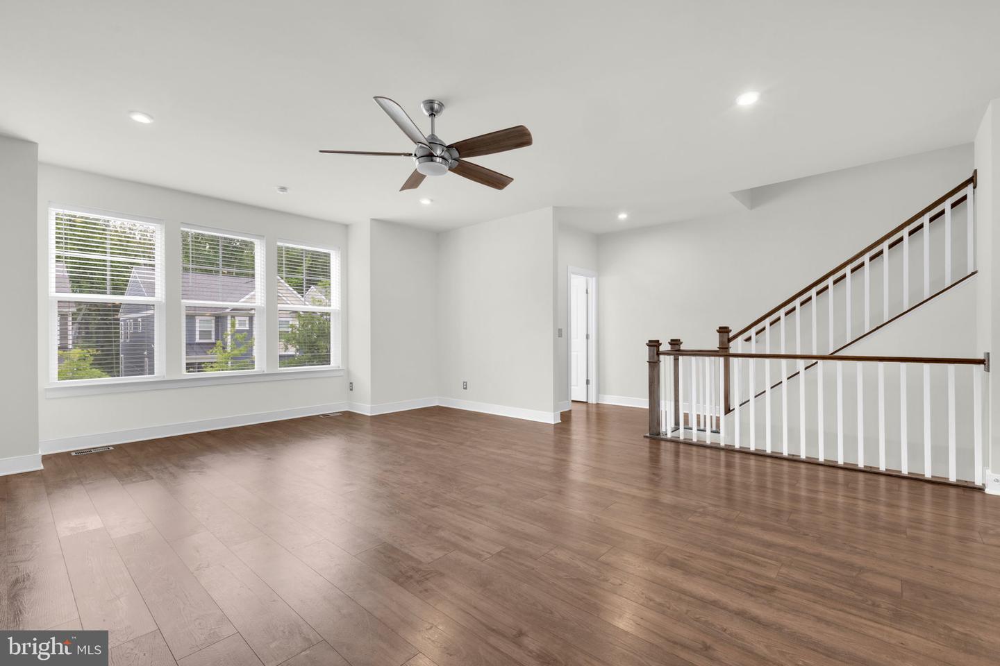 1552 MEADOWLARK GLEN RD, DUMFRIES, Virginia 22026, 4 Bedrooms Bedrooms, ,3 BathroomsBathrooms,Residential,For sale,1552 MEADOWLARK GLEN RD,VAPW2094416 MLS # VAPW2094416
