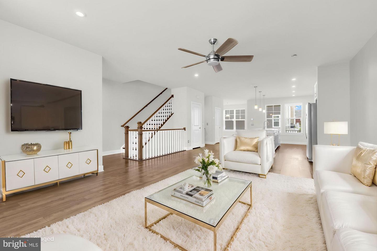 1552 MEADOWLARK GLEN RD, DUMFRIES, Virginia 22026, 4 Bedrooms Bedrooms, ,3 BathroomsBathrooms,Residential,For sale,1552 MEADOWLARK GLEN RD,VAPW2094416 MLS # VAPW2094416