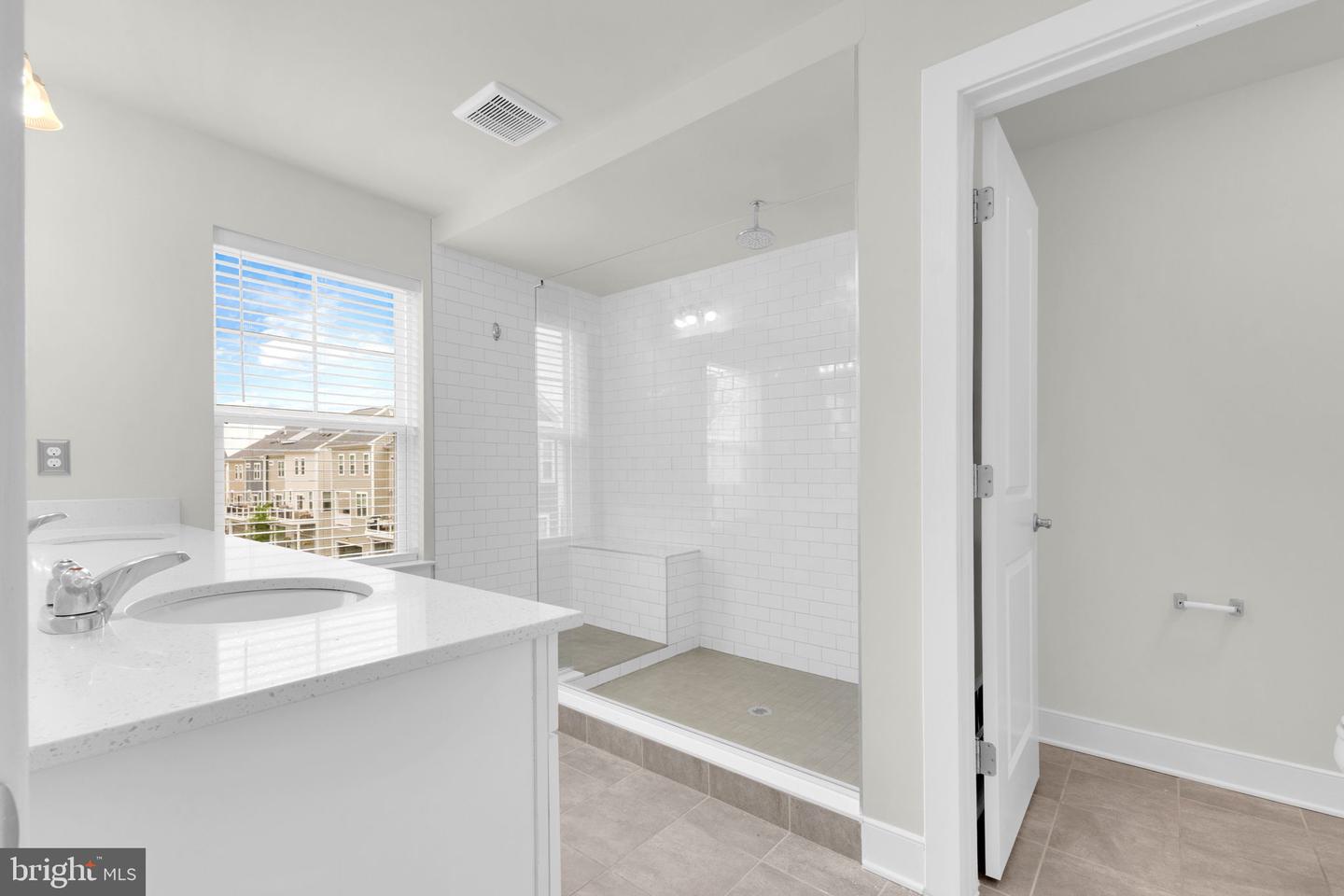 1552 MEADOWLARK GLEN RD, DUMFRIES, Virginia 22026, 4 Bedrooms Bedrooms, ,3 BathroomsBathrooms,Residential,For sale,1552 MEADOWLARK GLEN RD,VAPW2094416 MLS # VAPW2094416