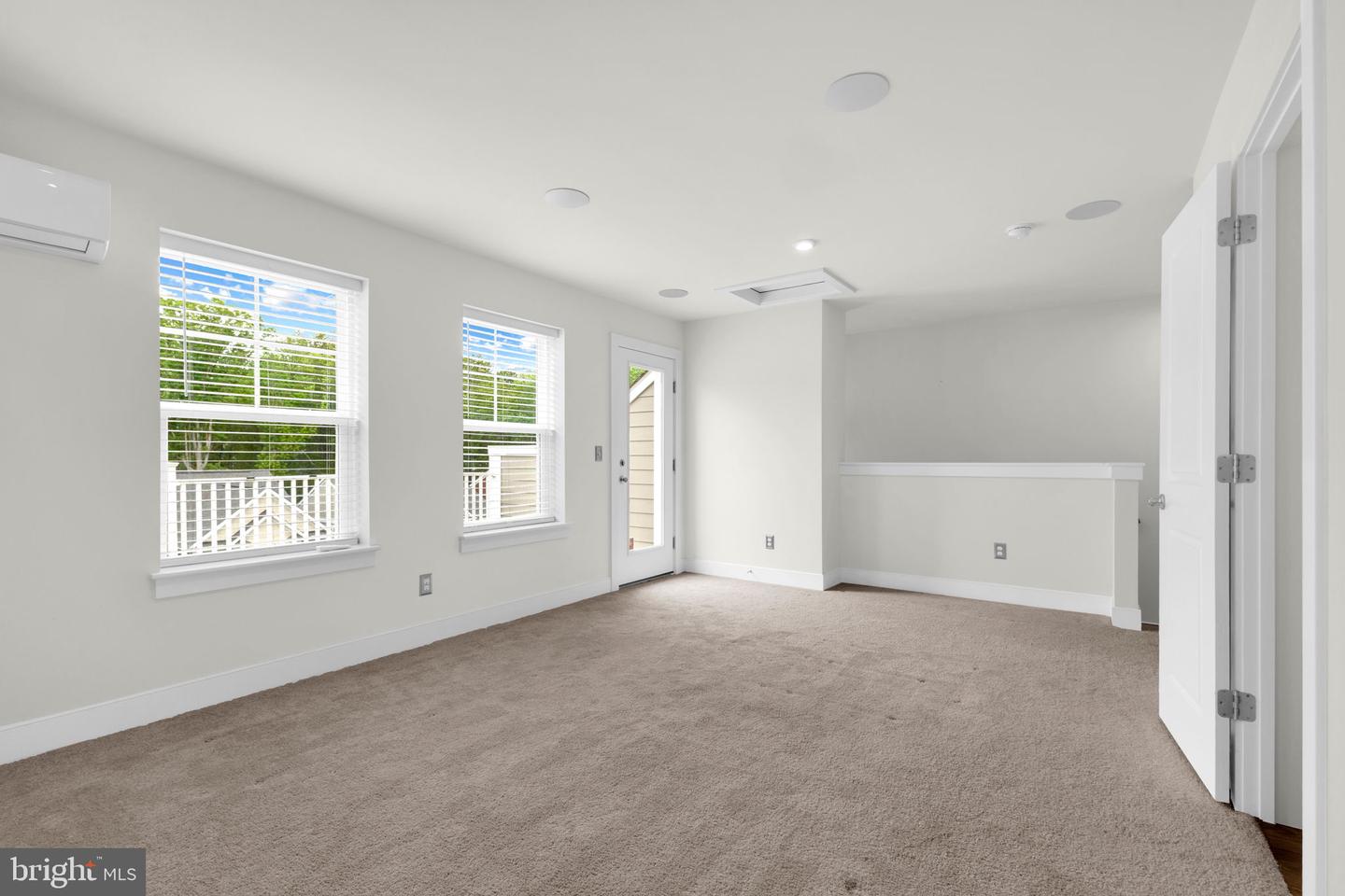 1552 MEADOWLARK GLEN RD, DUMFRIES, Virginia 22026, 4 Bedrooms Bedrooms, ,3 BathroomsBathrooms,Residential,For sale,1552 MEADOWLARK GLEN RD,VAPW2094416 MLS # VAPW2094416