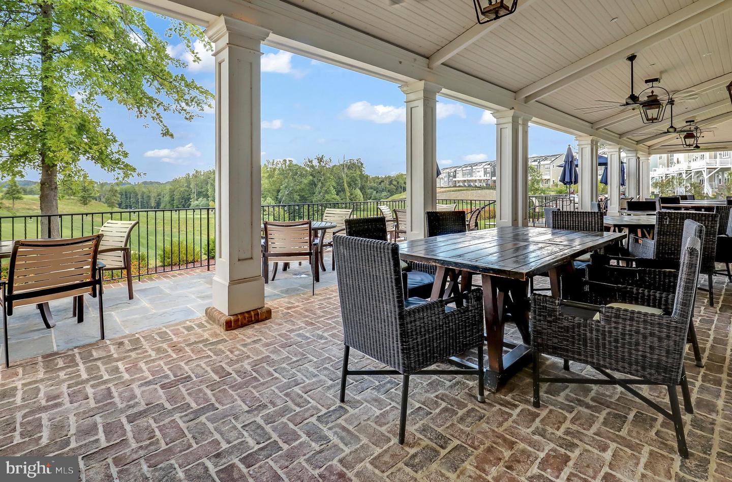 1552 MEADOWLARK GLEN RD, DUMFRIES, Virginia 22026, 4 Bedrooms Bedrooms, ,3 BathroomsBathrooms,Residential,For sale,1552 MEADOWLARK GLEN RD,VAPW2094416 MLS # VAPW2094416