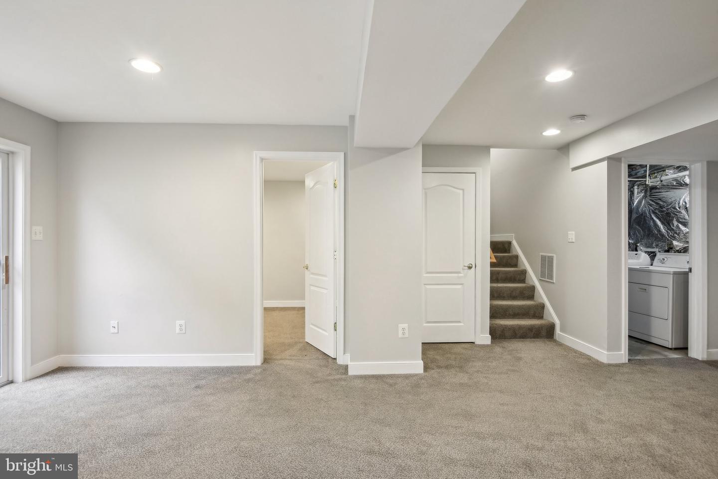 6020 OMEGA LN, MANASSAS, Virginia 20112, 3 Bedrooms Bedrooms, ,2 BathroomsBathrooms,Residential,For sale,6020 OMEGA LN,VAPW2094428 MLS # VAPW2094428