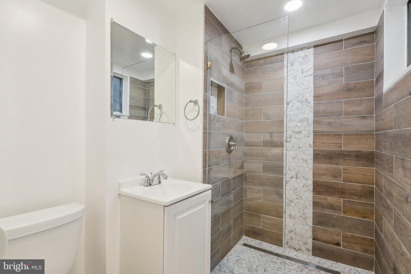 1360 W ST NE, WASHINGTON, District Of Columbia 20018, 3 Bedrooms Bedrooms, ,2 BathroomsBathrooms,Residential,For sale,1360 W ST NE,DCDC2199978 MLS # DCDC2199978