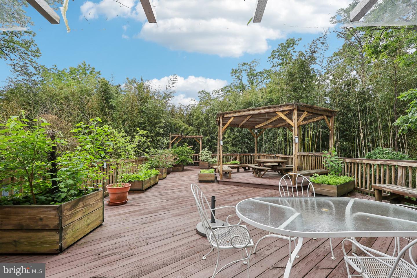 5417 GARY PL, ALEXANDRIA, Virginia 22311, 5 Bedrooms Bedrooms, ,3 BathroomsBathrooms,Residential,For sale,5417 GARY PL,VAAX2045238 MLS # VAAX2045238