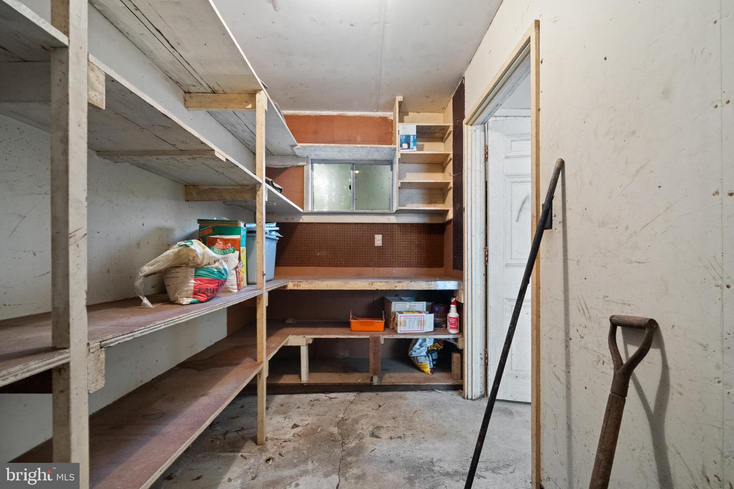 5417 GARY PL, ALEXANDRIA, Virginia 22311, 5 Bedrooms Bedrooms, ,3 BathroomsBathrooms,Residential,For sale,5417 GARY PL,VAAX2045238 MLS # VAAX2045238