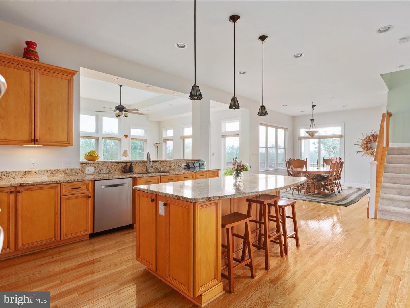 12752 APRIL CIR, LOVETTSVILLE, Virginia 20180, 7 Bedrooms Bedrooms, ,4 BathroomsBathrooms,Residential,For sale,12752 APRIL CIR,VALO2096186 MLS # VALO2096186