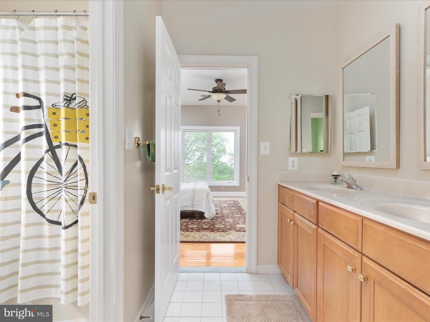 12752 APRIL CIR, LOVETTSVILLE, Virginia 20180, 7 Bedrooms Bedrooms, ,4 BathroomsBathrooms,Residential,For sale,12752 APRIL CIR,VALO2096186 MLS # VALO2096186