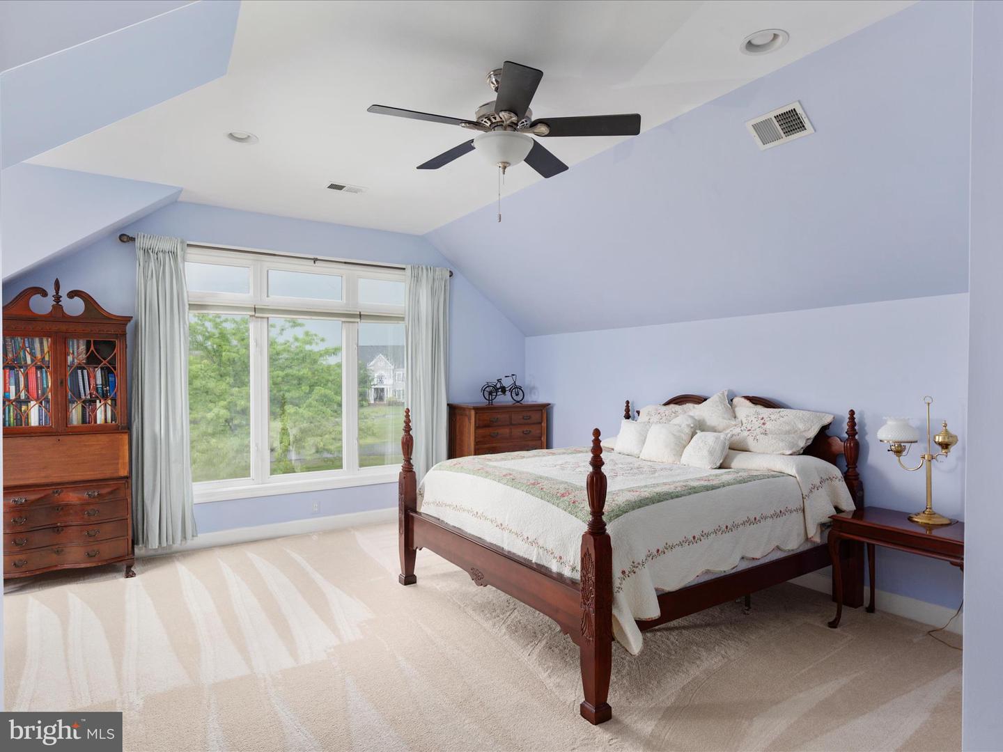 12752 APRIL CIR, LOVETTSVILLE, Virginia 20180, 7 Bedrooms Bedrooms, ,4 BathroomsBathrooms,Residential,For sale,12752 APRIL CIR,VALO2096186 MLS # VALO2096186