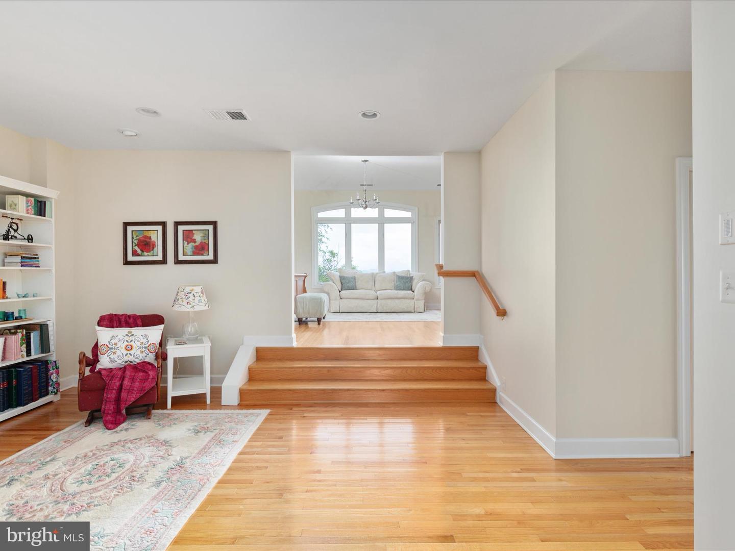 12752 APRIL CIR, LOVETTSVILLE, Virginia 20180, 7 Bedrooms Bedrooms, ,4 BathroomsBathrooms,Residential,For sale,12752 APRIL CIR,VALO2096186 MLS # VALO2096186