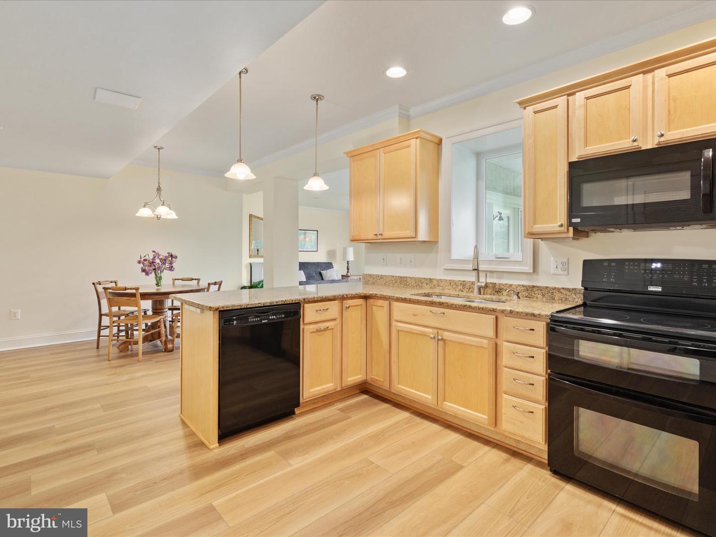 12752 APRIL CIR, LOVETTSVILLE, Virginia 20180, 7 Bedrooms Bedrooms, ,4 BathroomsBathrooms,Residential,For sale,12752 APRIL CIR,VALO2096186 MLS # VALO2096186