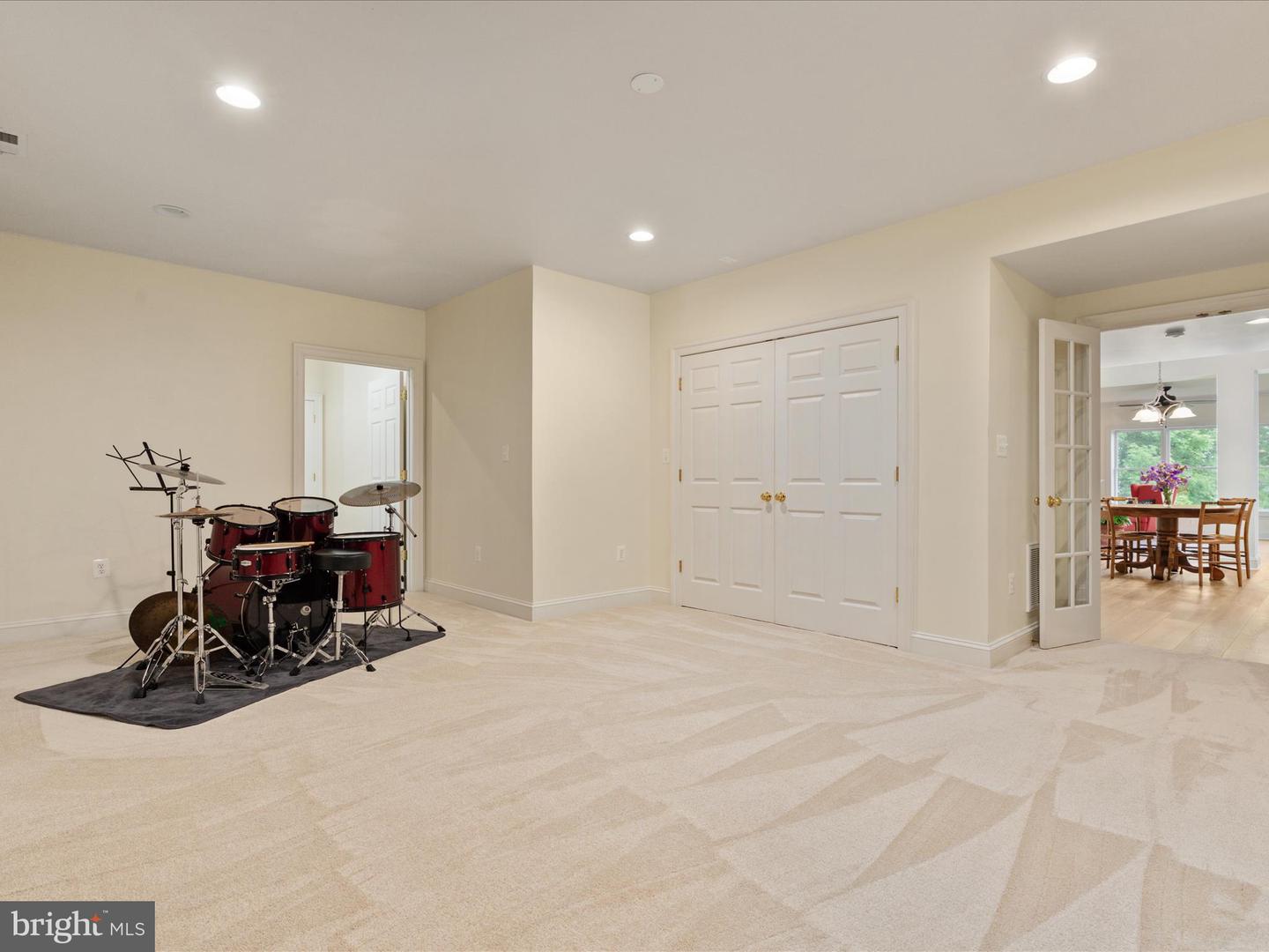 12752 APRIL CIR, LOVETTSVILLE, Virginia 20180, 7 Bedrooms Bedrooms, ,4 BathroomsBathrooms,Residential,For sale,12752 APRIL CIR,VALO2096186 MLS # VALO2096186
