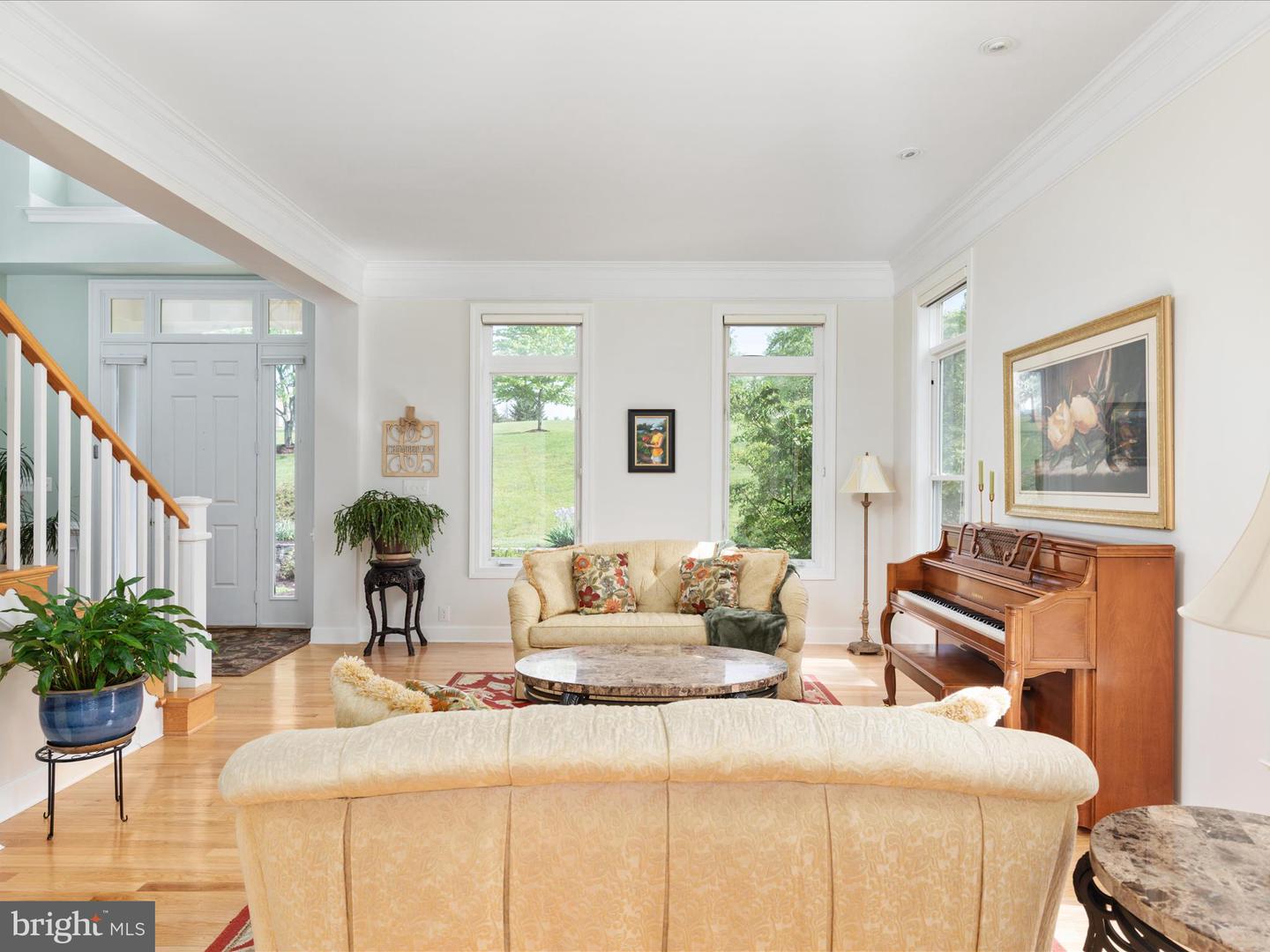 12752 APRIL CIR, LOVETTSVILLE, Virginia 20180, 7 Bedrooms Bedrooms, ,4 BathroomsBathrooms,Residential,For sale,12752 APRIL CIR,VALO2096186 MLS # VALO2096186