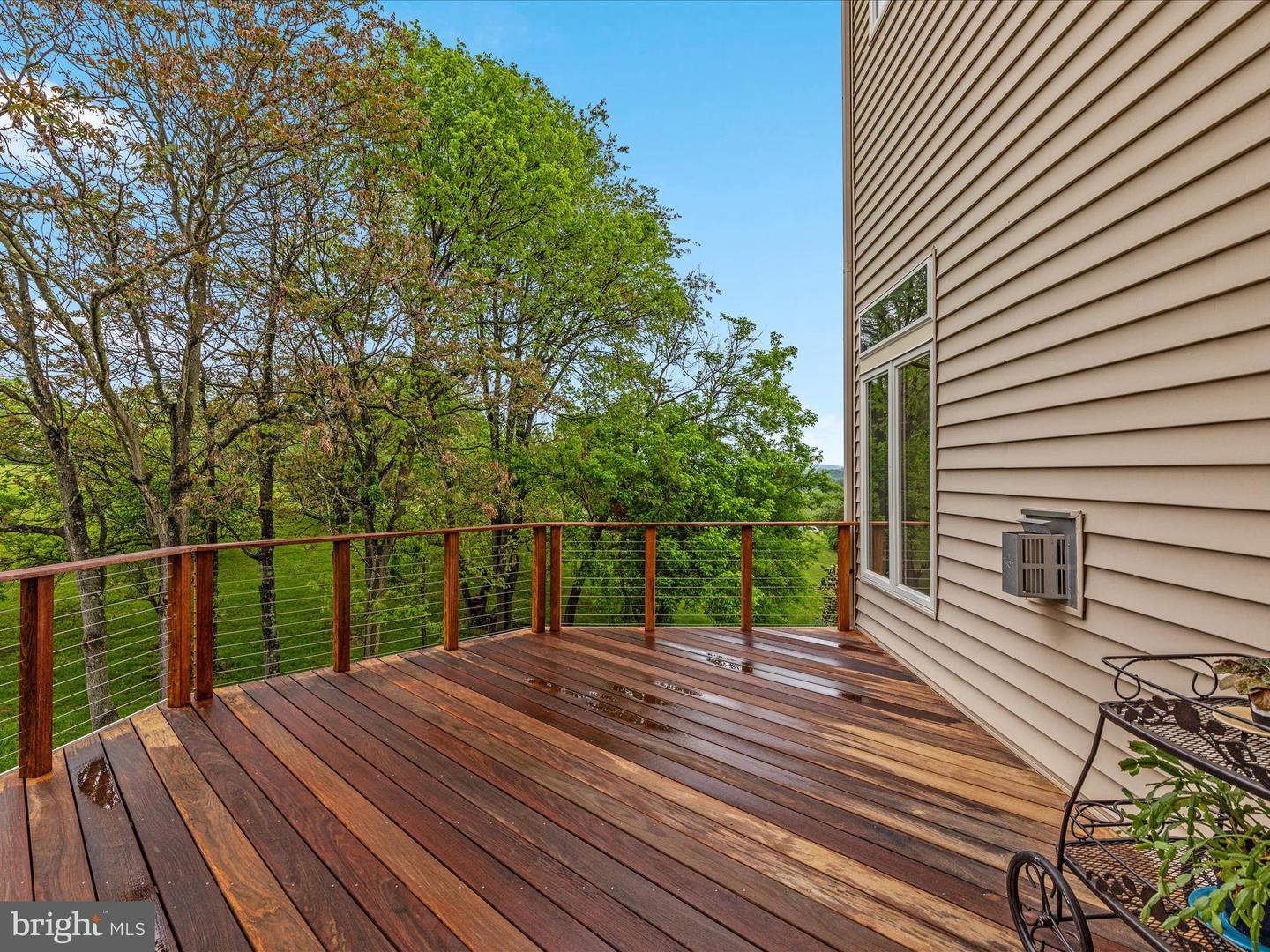 12752 APRIL CIR, LOVETTSVILLE, Virginia 20180, 7 Bedrooms Bedrooms, ,4 BathroomsBathrooms,Residential,For sale,12752 APRIL CIR,VALO2096186 MLS # VALO2096186