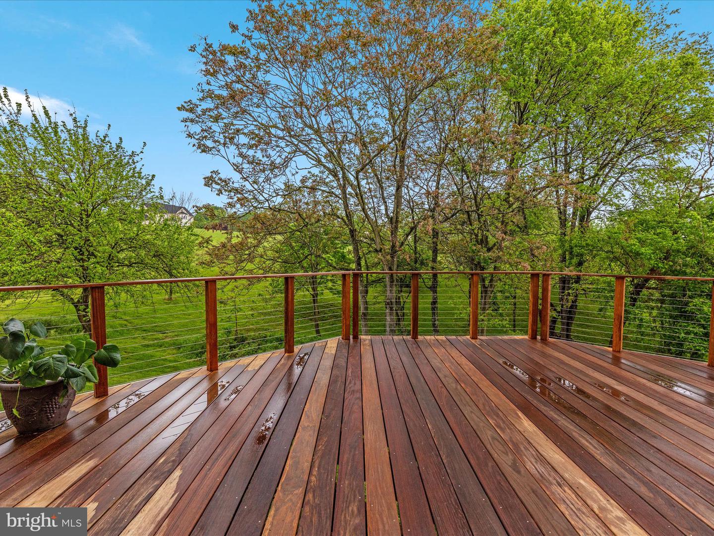 12752 APRIL CIR, LOVETTSVILLE, Virginia 20180, 7 Bedrooms Bedrooms, ,4 BathroomsBathrooms,Residential,For sale,12752 APRIL CIR,VALO2096186 MLS # VALO2096186