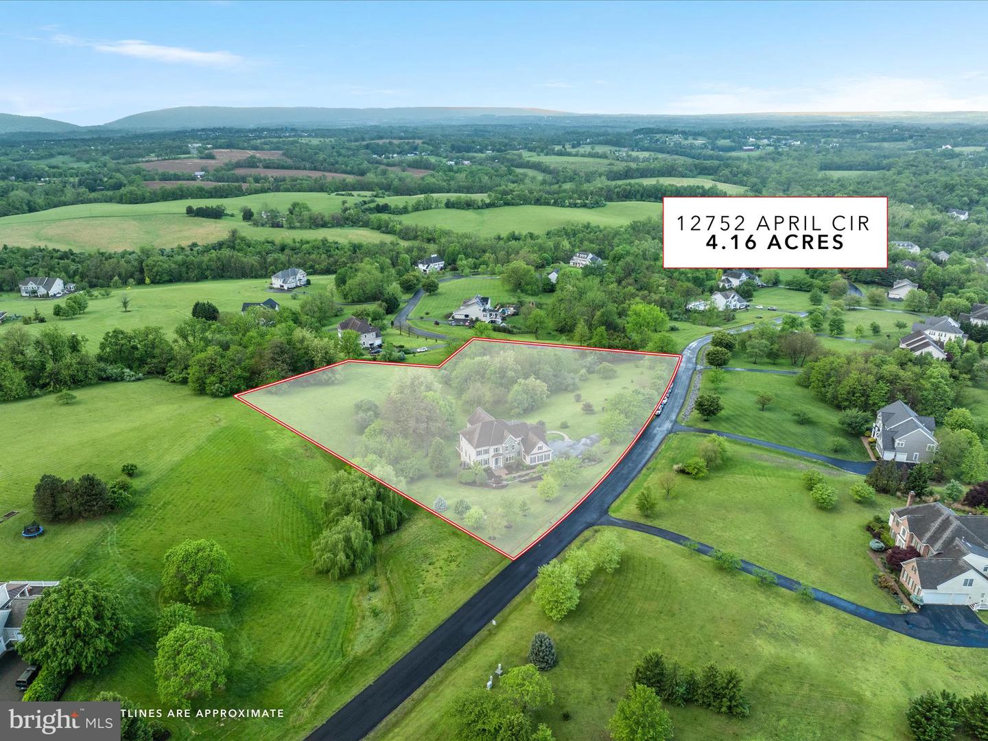 12752 APRIL CIR, LOVETTSVILLE, Virginia 20180, 7 Bedrooms Bedrooms, ,4 BathroomsBathrooms,Residential,For sale,12752 APRIL CIR,VALO2096186 MLS # VALO2096186