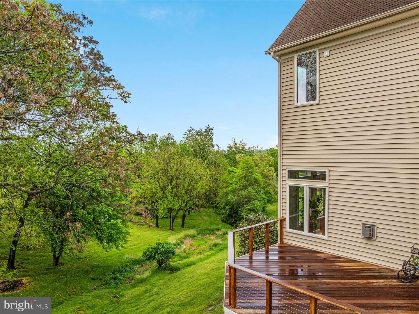 12752 APRIL CIR, LOVETTSVILLE, Virginia 20180, 7 Bedrooms Bedrooms, ,4 BathroomsBathrooms,Residential,For sale,12752 APRIL CIR,VALO2096186 MLS # VALO2096186