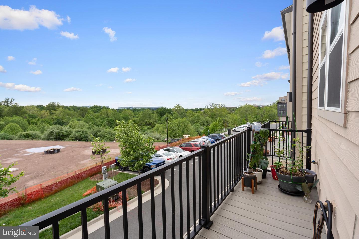 4739 LACEY MANOR PL, CHANTILLY, Virginia 20151, 3 Bedrooms Bedrooms, ,3 BathroomsBathrooms,Residential,For sale,4739 LACEY MANOR PL,VAFX2240336 MLS # VAFX2240336