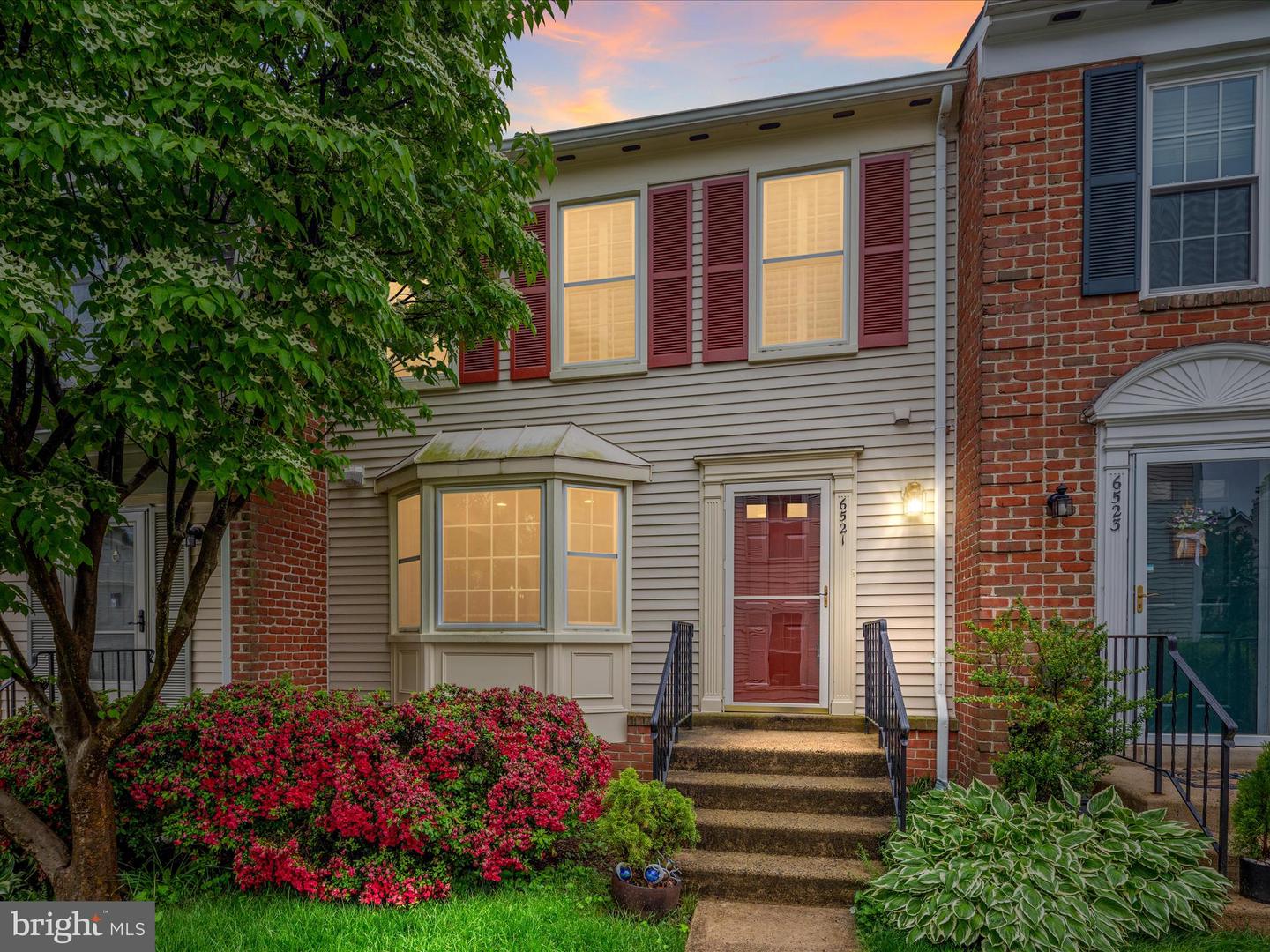 6521 KEMPER LAKES CT, ALEXANDRIA, Virginia 22312, 3 Bedrooms Bedrooms, ,3 BathroomsBathrooms,Residential,For sale,6521 KEMPER LAKES CT,VAFX2240344 MLS # VAFX2240344
