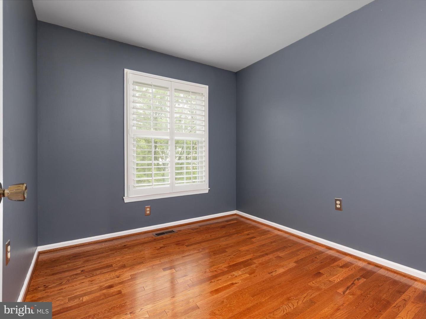 6521 KEMPER LAKES CT, ALEXANDRIA, Virginia 22312, 3 Bedrooms Bedrooms, ,3 BathroomsBathrooms,Residential,For sale,6521 KEMPER LAKES CT,VAFX2240344 MLS # VAFX2240344