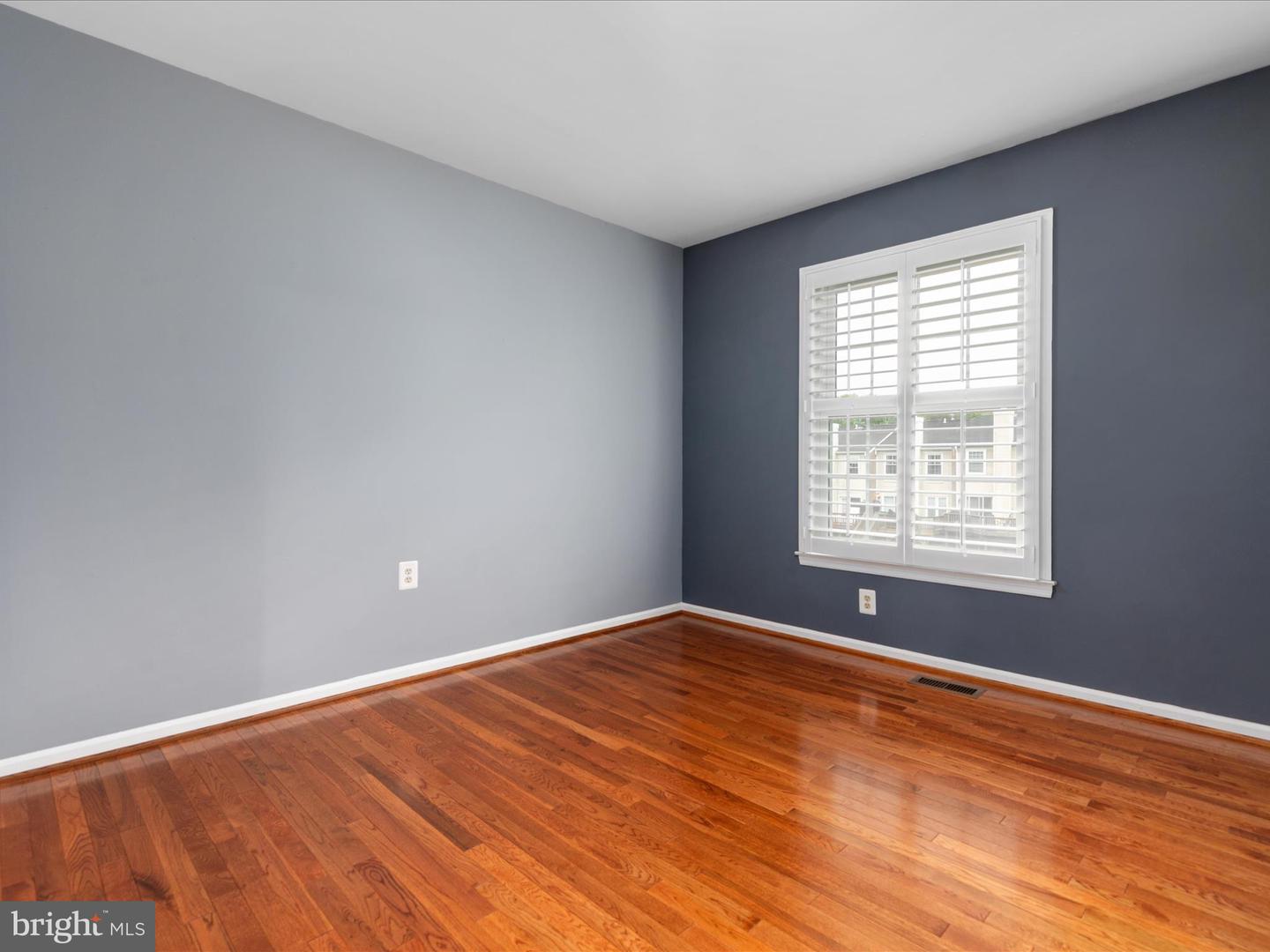 6521 KEMPER LAKES CT, ALEXANDRIA, Virginia 22312, 3 Bedrooms Bedrooms, ,3 BathroomsBathrooms,Residential,For sale,6521 KEMPER LAKES CT,VAFX2240344 MLS # VAFX2240344