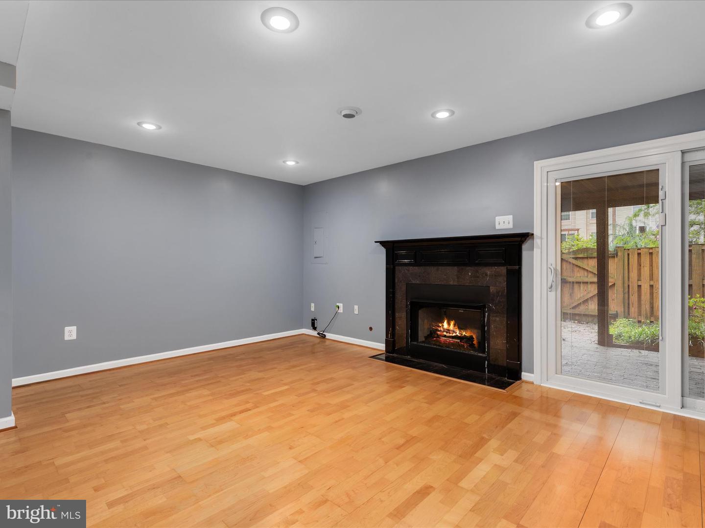 6521 KEMPER LAKES CT, ALEXANDRIA, Virginia 22312, 3 Bedrooms Bedrooms, ,3 BathroomsBathrooms,Residential,For sale,6521 KEMPER LAKES CT,VAFX2240344 MLS # VAFX2240344