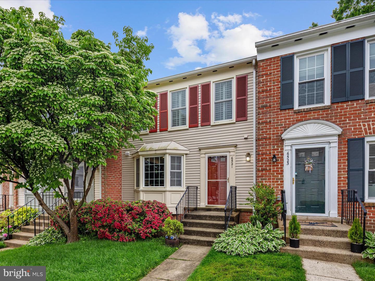 6521 KEMPER LAKES CT, ALEXANDRIA, Virginia 22312, 3 Bedrooms Bedrooms, ,3 BathroomsBathrooms,Residential,For sale,6521 KEMPER LAKES CT,VAFX2240344 MLS # VAFX2240344