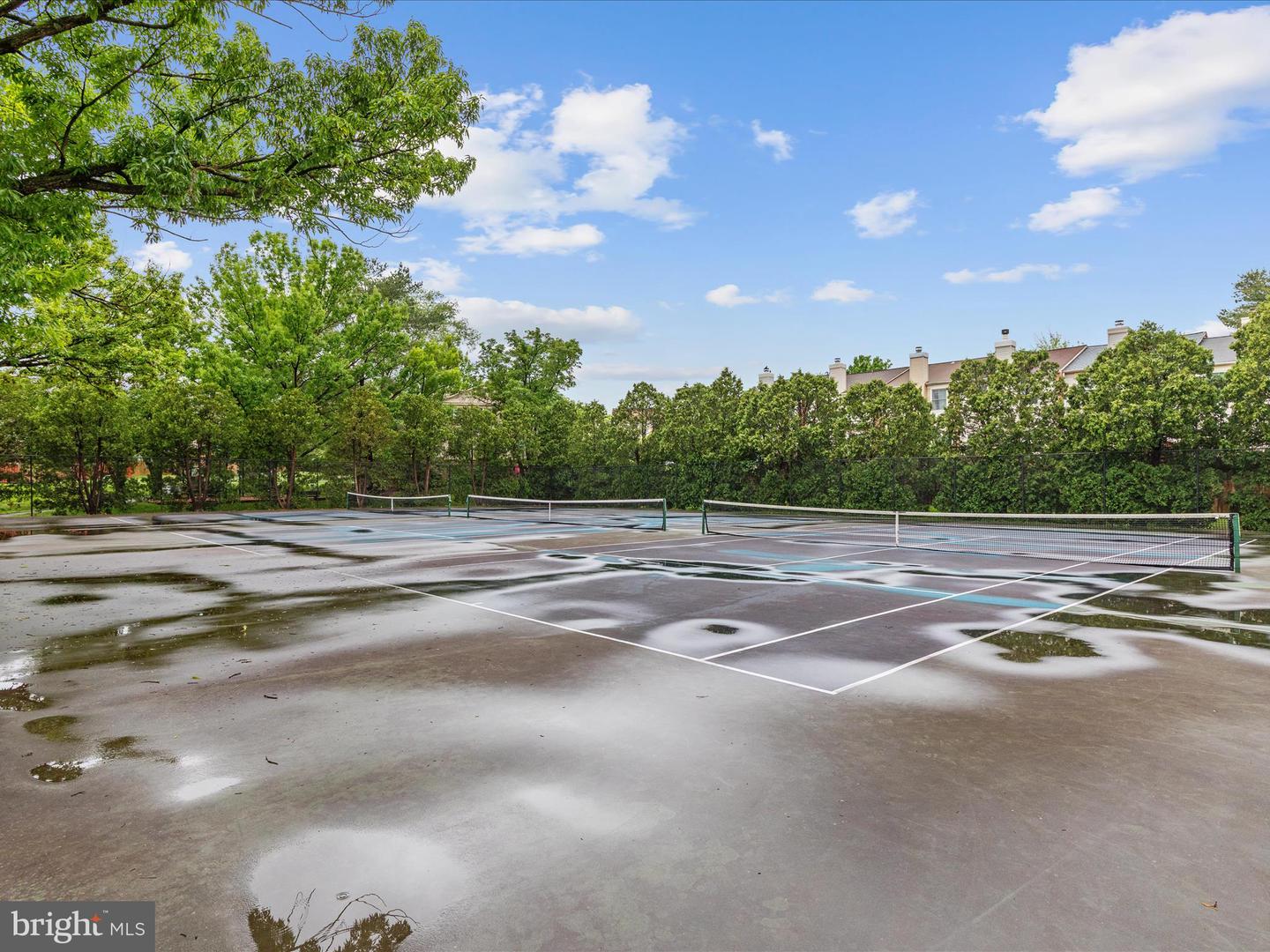 6521 KEMPER LAKES CT, ALEXANDRIA, Virginia 22312, 3 Bedrooms Bedrooms, ,3 BathroomsBathrooms,Residential,For sale,6521 KEMPER LAKES CT,VAFX2240344 MLS # VAFX2240344