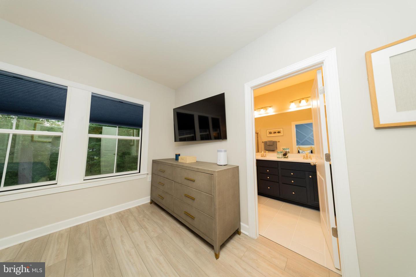 3811 RAINIER DR, FAIRFAX, Virginia 22033, 3 Bedrooms Bedrooms, ,2 BathroomsBathrooms,Residential,For sale,3811 RAINIER DR,VAFX2240372 MLS # VAFX2240372
