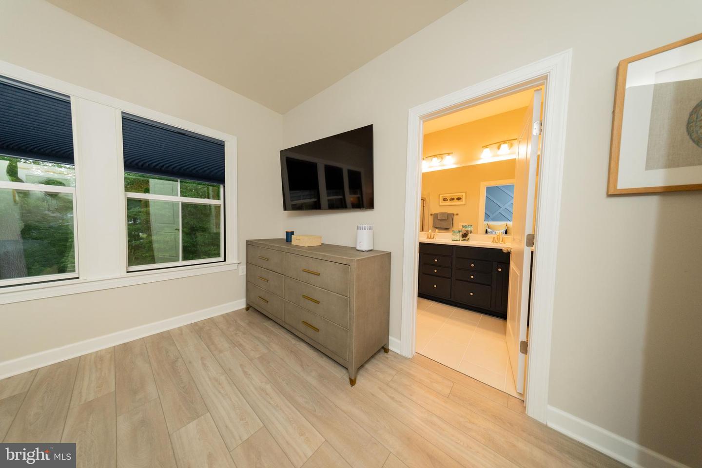 3811 RAINIER DR, FAIRFAX, Virginia 22033, 3 Bedrooms Bedrooms, ,2 BathroomsBathrooms,Residential,For sale,3811 RAINIER DR,VAFX2240372 MLS # VAFX2240372