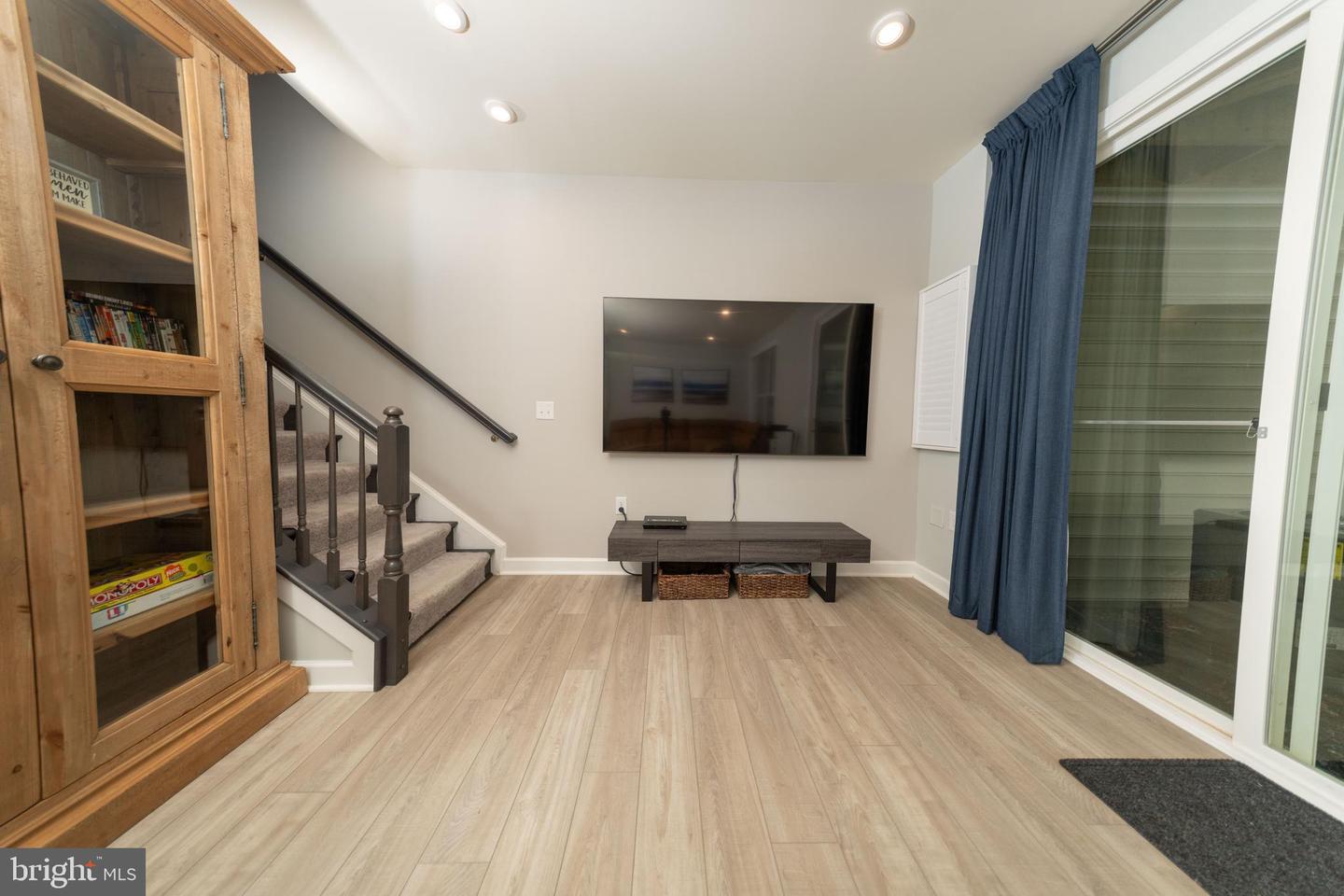 3811 RAINIER DR, FAIRFAX, Virginia 22033, 3 Bedrooms Bedrooms, ,2 BathroomsBathrooms,Residential,For sale,3811 RAINIER DR,VAFX2240372 MLS # VAFX2240372