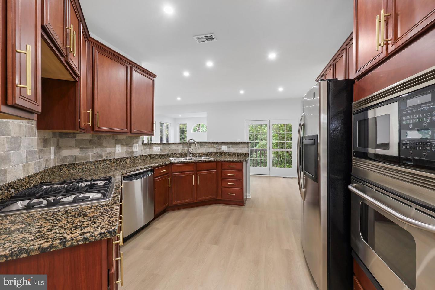 20044 NORTHVILLE HILLS TER, ASHBURN, Virginia 20147, 4 Bedrooms Bedrooms, ,3 BathroomsBathrooms,Residential,For sale,20044 NORTHVILLE HILLS TER,VALO2096238 MLS # VALO2096238