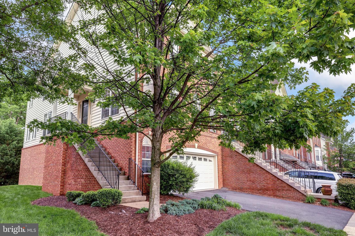 20044 NORTHVILLE HILLS TER, ASHBURN, Virginia 20147, 4 Bedrooms Bedrooms, ,3 BathroomsBathrooms,Residential,For sale,20044 NORTHVILLE HILLS TER,VALO2096238 MLS # VALO2096238