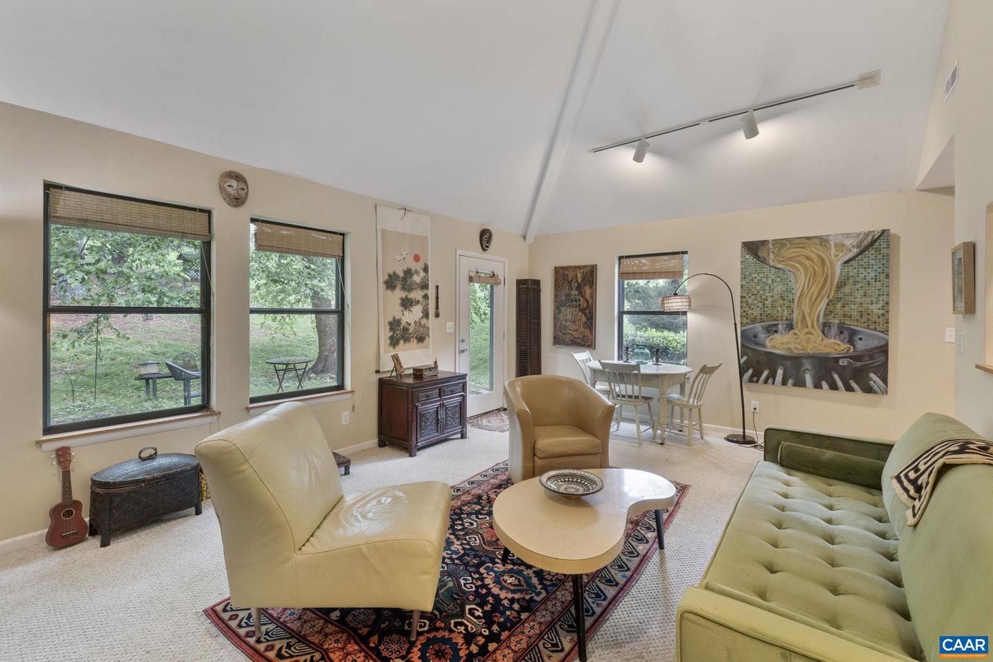 734 EXTON CT, CHARLOTTESVILLE, Virginia 22901, 2 Bedrooms Bedrooms, ,1 BathroomBathrooms,Residential,For sale,734 EXTON CT,664433 MLS # 664433