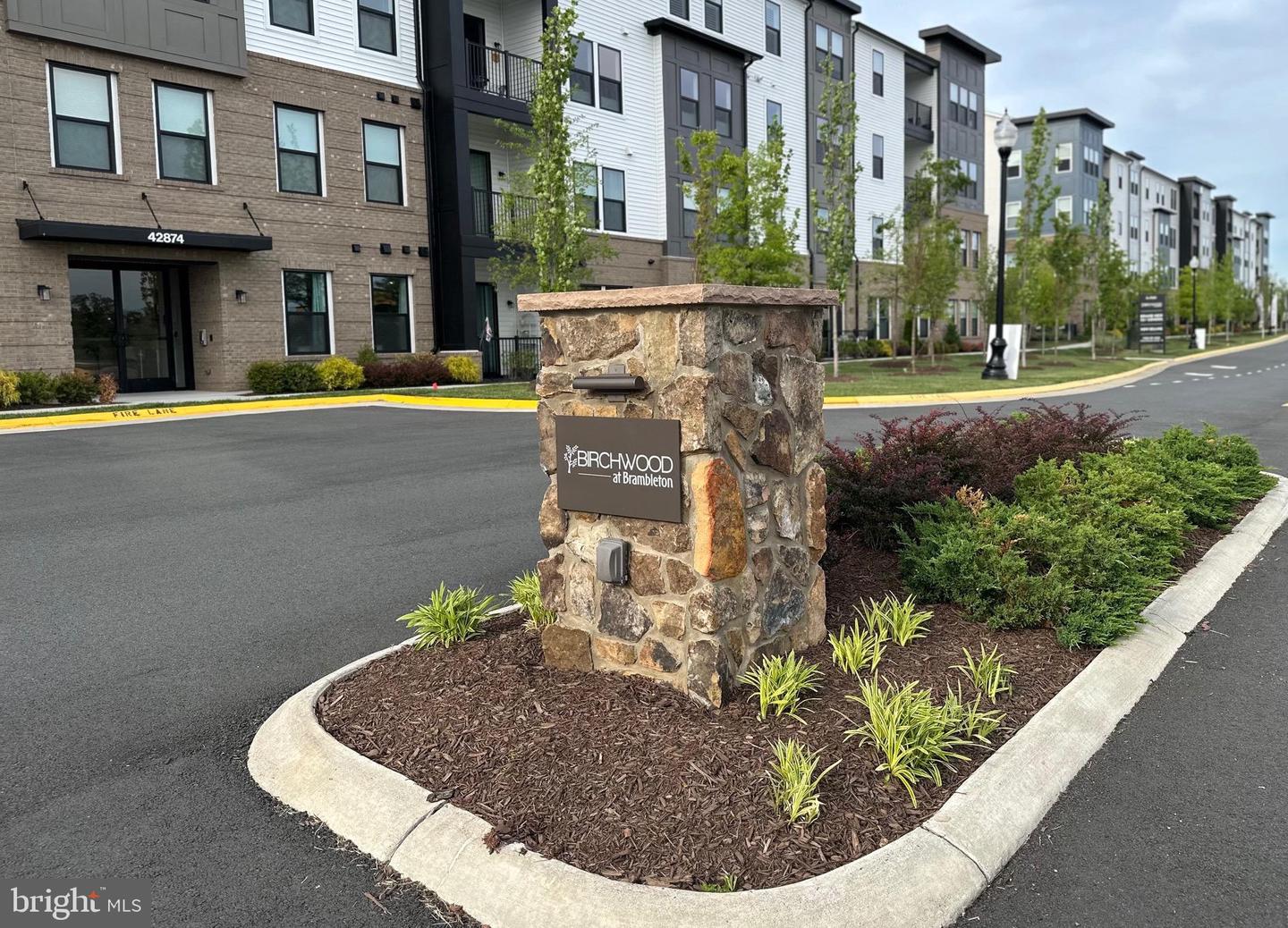 23650 HAVELOCK WALK TER #303, ASHBURN, Virginia 20148, 2 Bedrooms Bedrooms, ,2 BathroomsBathrooms,Residential,For sale,23650 HAVELOCK WALK TER #303,VALO2096270 MLS # VALO2096270