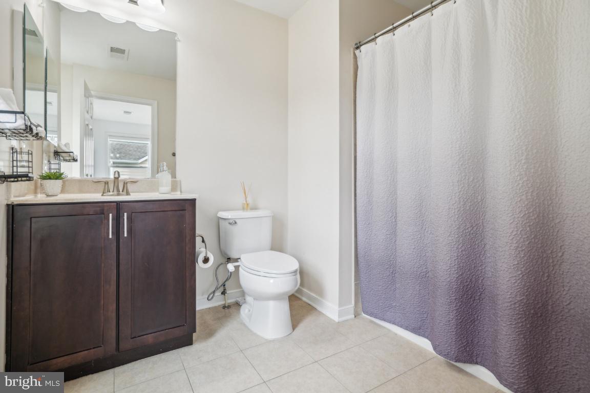 42004 DONNINGTON PL, ASHBURN, Virginia 20148, 5 Bedrooms Bedrooms, ,4 BathroomsBathrooms,Residential,For sale,42004 DONNINGTON PL,VALO2096272 MLS # VALO2096272