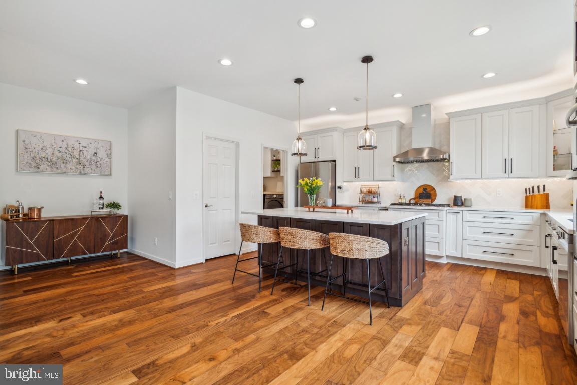 42004 DONNINGTON PL, ASHBURN, Virginia 20148, 5 Bedrooms Bedrooms, ,4 BathroomsBathrooms,Residential,For sale,42004 DONNINGTON PL,VALO2096272 MLS # VALO2096272
