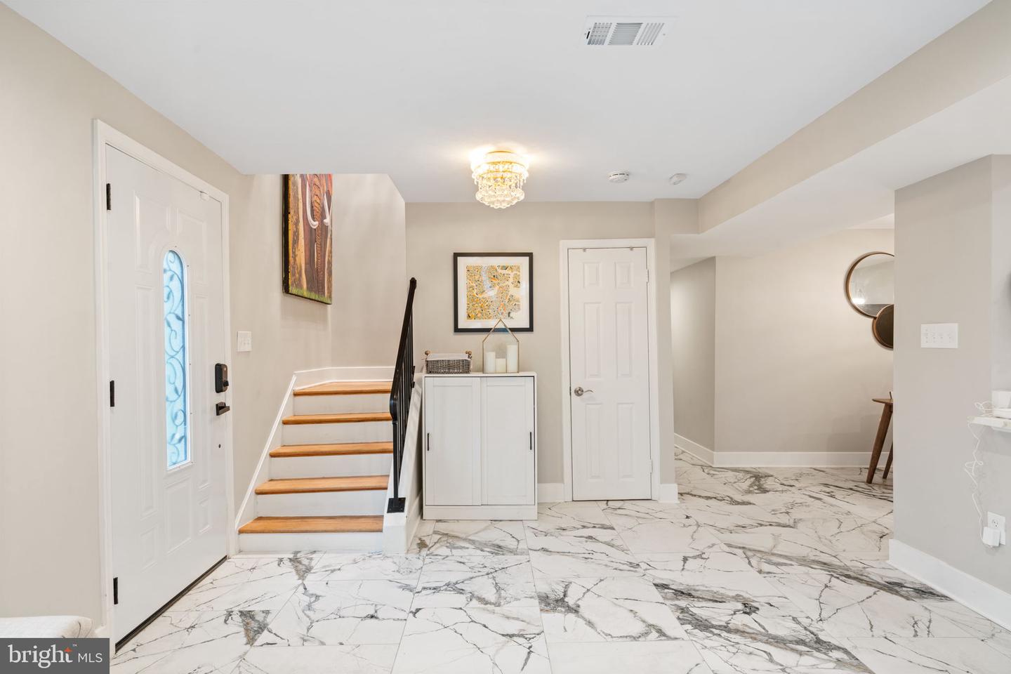 6415 WILCOX CT, ALEXANDRIA, Virginia 22310, 4 Bedrooms Bedrooms, ,3 BathroomsBathrooms,Residential,For sale,6415 WILCOX CT,VAFX2240510 MLS # VAFX2240510
