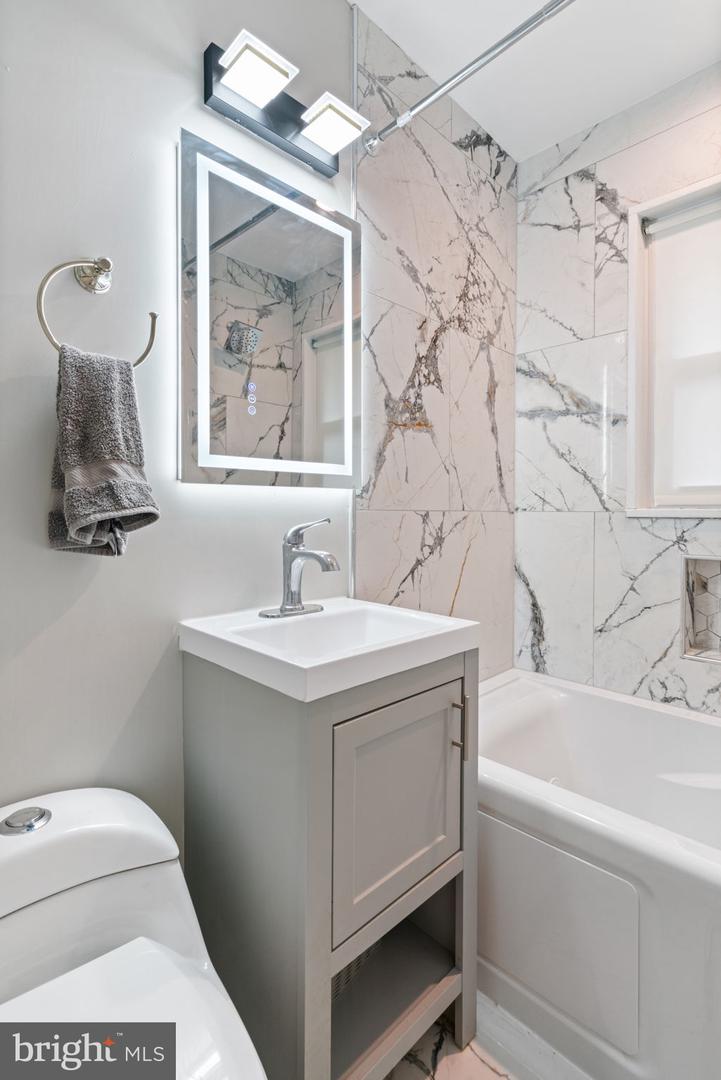 6415 WILCOX CT, ALEXANDRIA, Virginia 22310, 4 Bedrooms Bedrooms, ,3 BathroomsBathrooms,Residential,For sale,6415 WILCOX CT,VAFX2240510 MLS # VAFX2240510