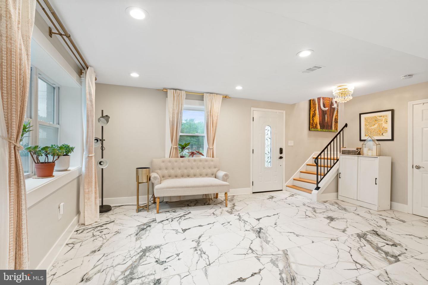 6415 WILCOX CT, ALEXANDRIA, Virginia 22310, 4 Bedrooms Bedrooms, ,3 BathroomsBathrooms,Residential,For sale,6415 WILCOX CT,VAFX2240510 MLS # VAFX2240510